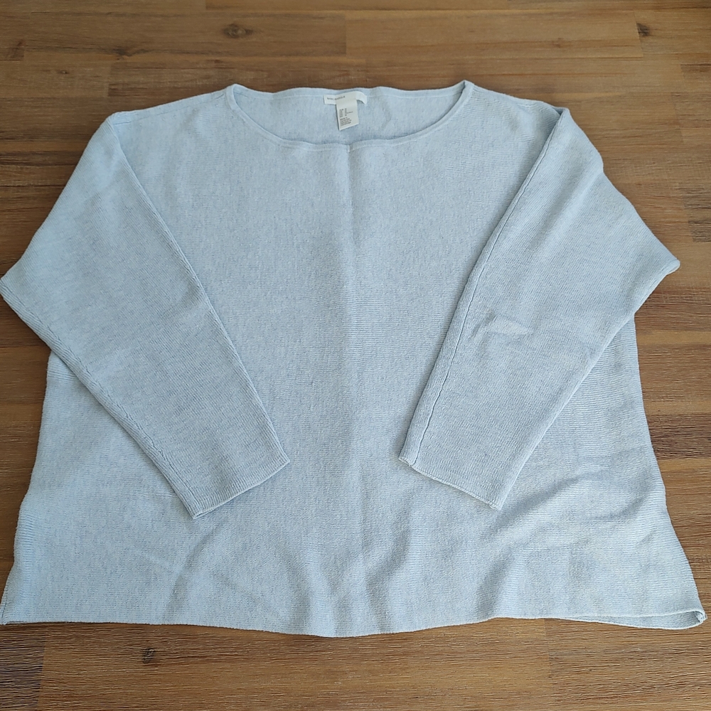 LIKE NEW Women's Size Light Blue 3/4 Sleeve Sweater